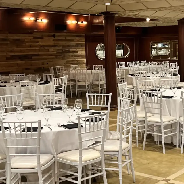 The Tosca Room at Violette's