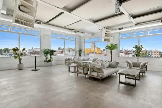 Top Team-Building Private Event Spaces to Energize Your New Year Kick-Off in NYC