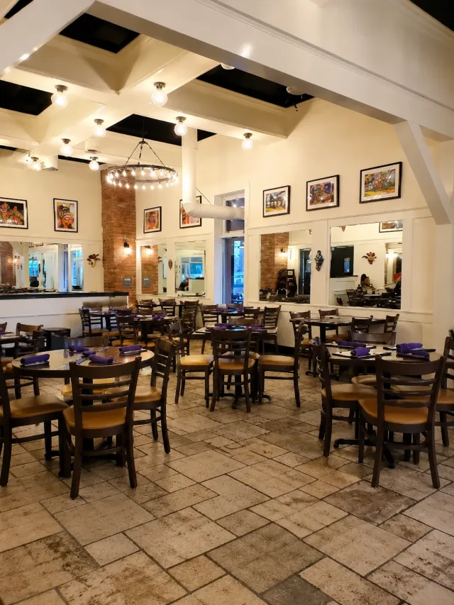 Louisiana Bistreaux - Decatur photo 2