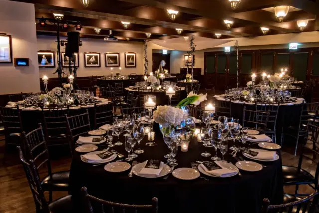 West Room at Gibsons Bar & Steakhouse Chicago