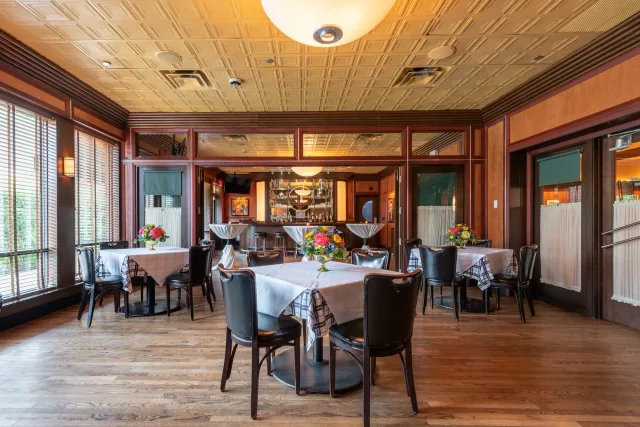 Stephens Room at Gibsons Bar & Steakhouse Rosemont