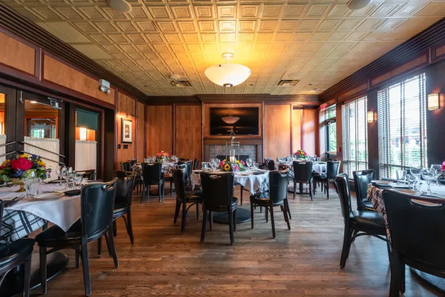 Fireplace Room at Gibsons Bar & Steakhouse Rosemont