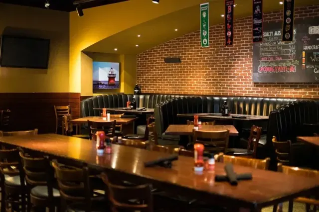 Rock Bottom Restaurant & Brewery Boston photo 2
