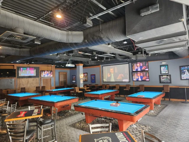 Fox & Hound Bar & Grill photo 2