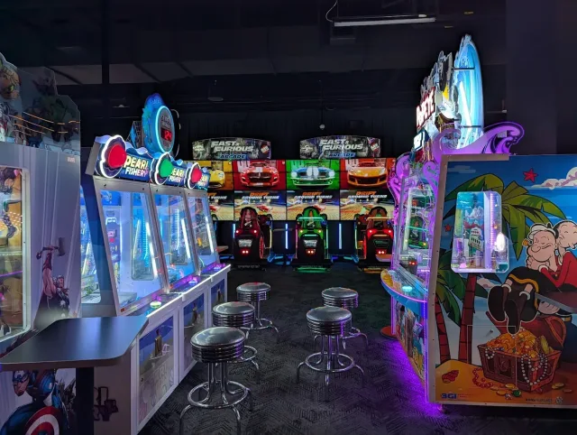 Dave & Buster's - Honolulu, HI photo 2