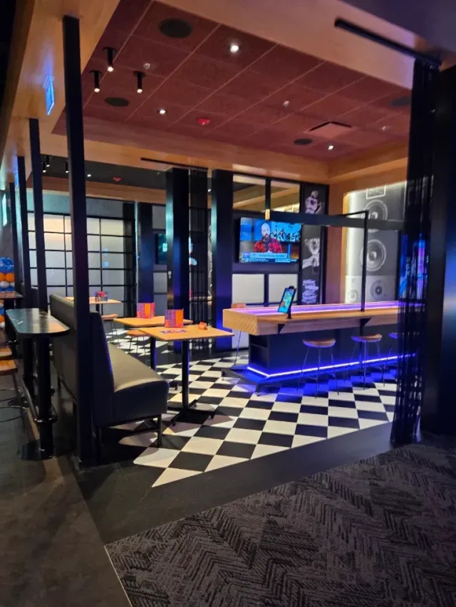 Dave & Buster's - Freehold, NJ photo 1