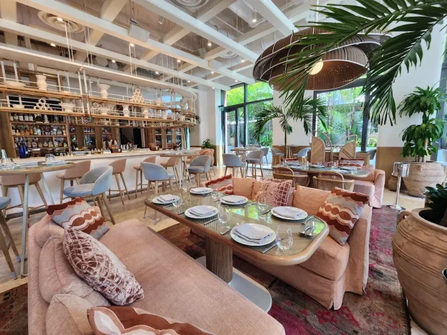 Right Dining Room & Bar at Amal Miami