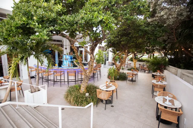 Courtyard at Park Central South Beach