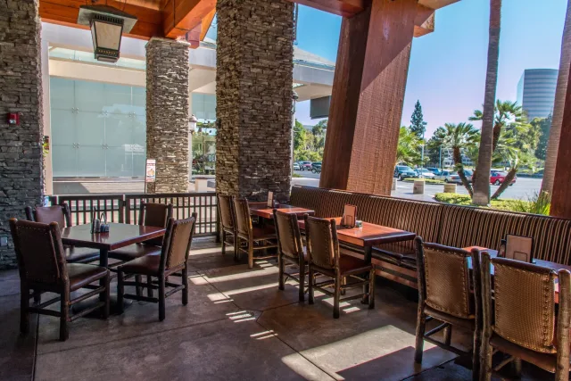 Claim Jumper Costa Mesa photo 2