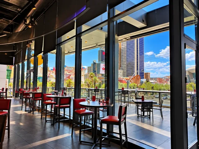 Second Floor Patio at Hard Rock Cafe: Las Vegas