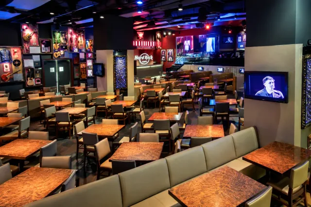 Main Dining at Hard Rock Cafe: Hollywood CA