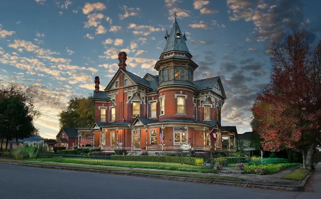 The Empress of Little Rock photo 1