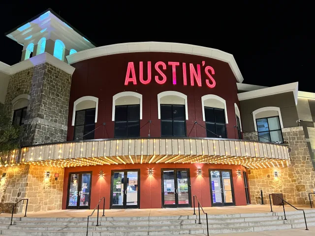 Rides & Attractions at Austin's Park