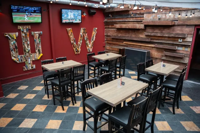 Winnie's Sports Bar & Grill photo 2