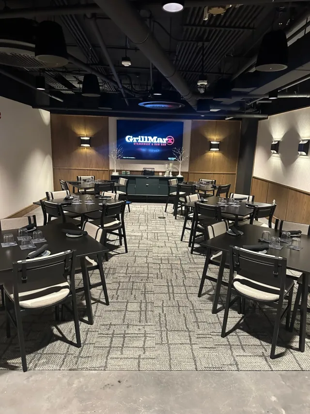 GrillmarX Steakhouse & Raw Bar photo 1