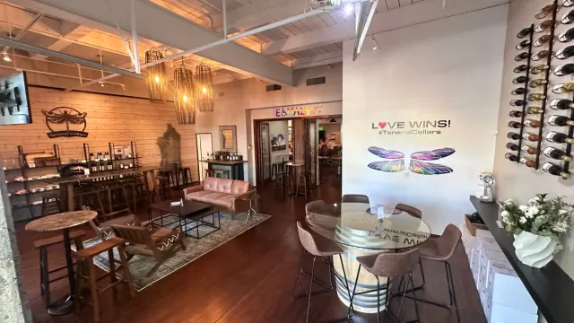 Teneral Cellars Tasting Room & Wine Lounge photo 2