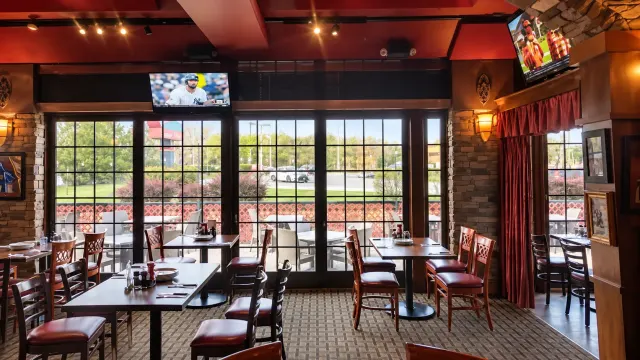 Moretti's Ristorante and Pizzeria - Schaumburg photo 2