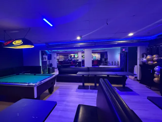Mike’s Lounge photo 1
