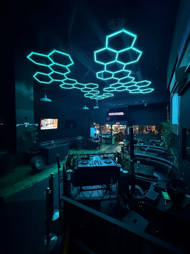 Baja’s Grill/Moonlight Lounge photo 2