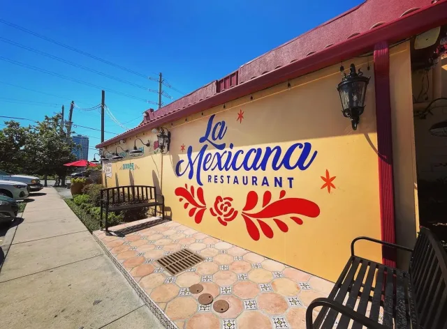La Mexicana Restaurant photo 2