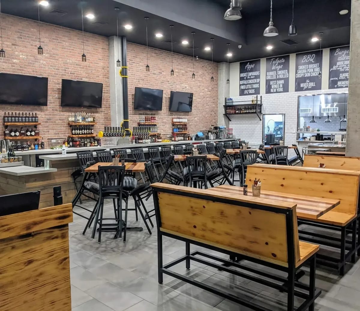 SmokeHouse Tailgate Grill