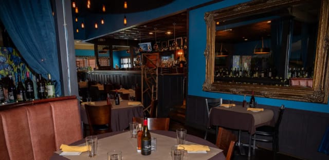 Tavolo Wine Bar & Tuscan Grille Smithfield photo 2