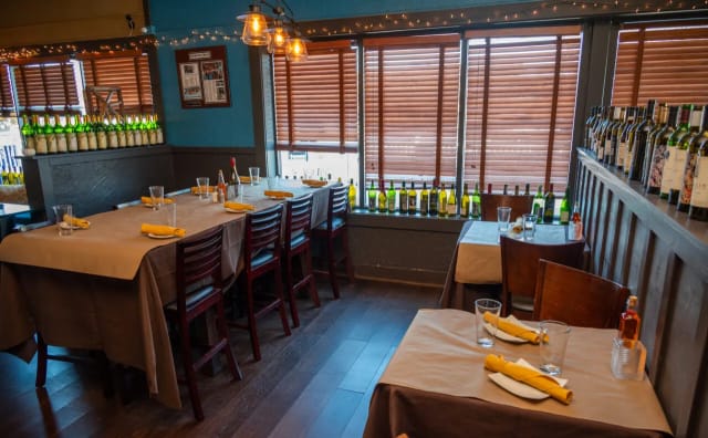 Tavolo Wine Bar & Tuscan Grille Smithfield photo 1