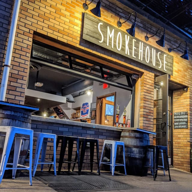 SmokeHouse Tailgate Grill photo 2