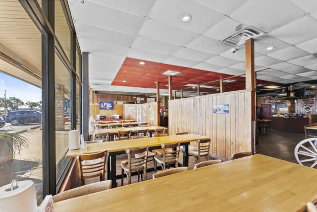 Pok-e-Jo's Smokehouse: Round Rock photo 2