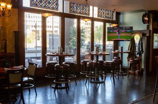 The Dubliner Irish Pub photo 1