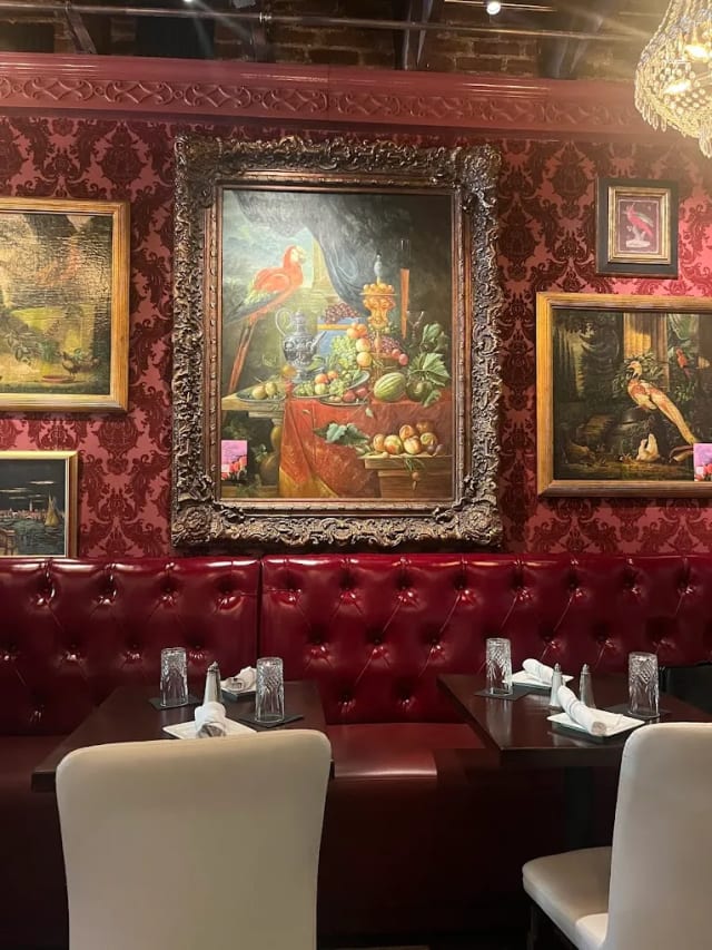 McRae's American Bistro & Cocktails photo 2