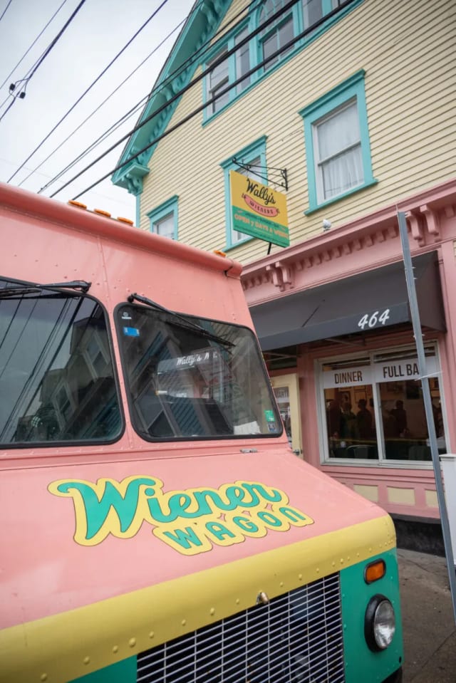 Wiener Wagon photo 2