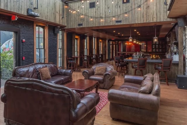 San Jac Saloon photo 1