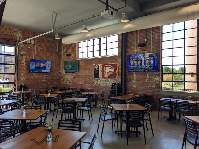 Middle James Brewing Company:  Rock Hill photo 1
