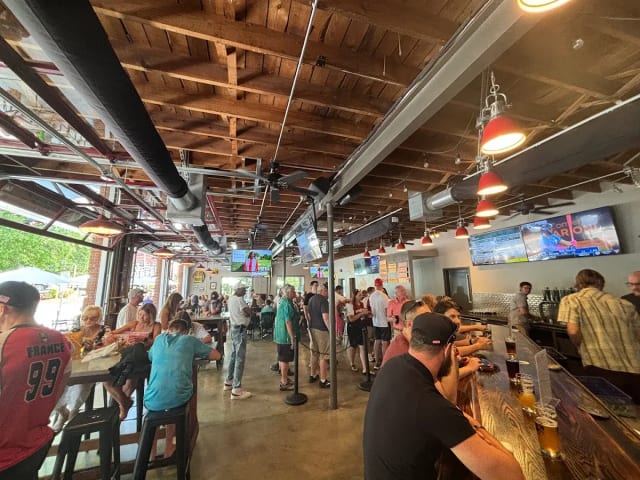 Middle James Brewing Company: Waxhaw photo 2