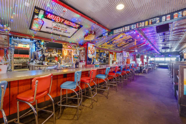 Tin Roof: Nashville - Demonbreun Hill photo 2