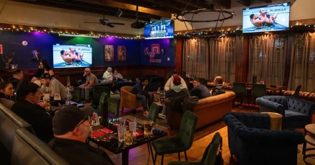 Ballers Bar and Grill photo 2