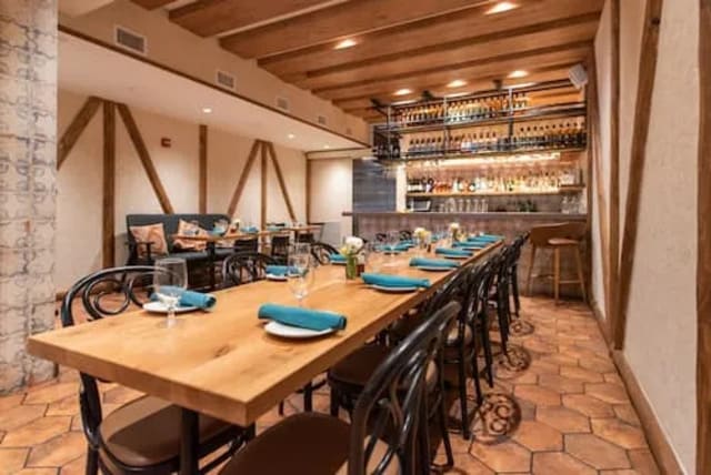 Ambar Restaurant: Capitol Hill photo 2