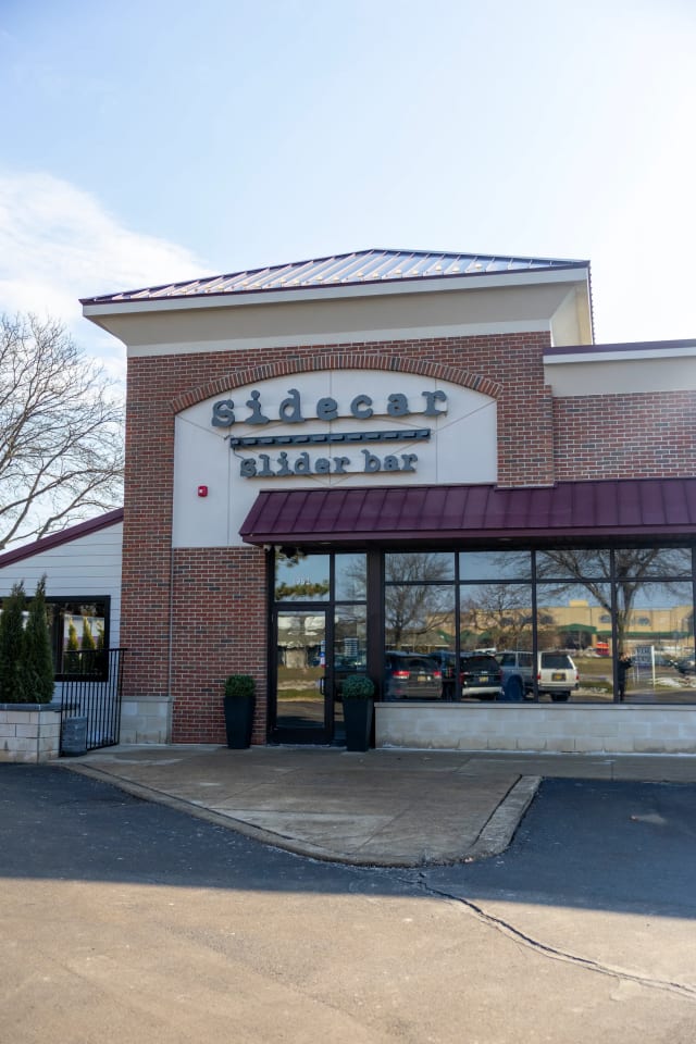 Sidecar Slider Bar - Bloomfield Hills photo 2