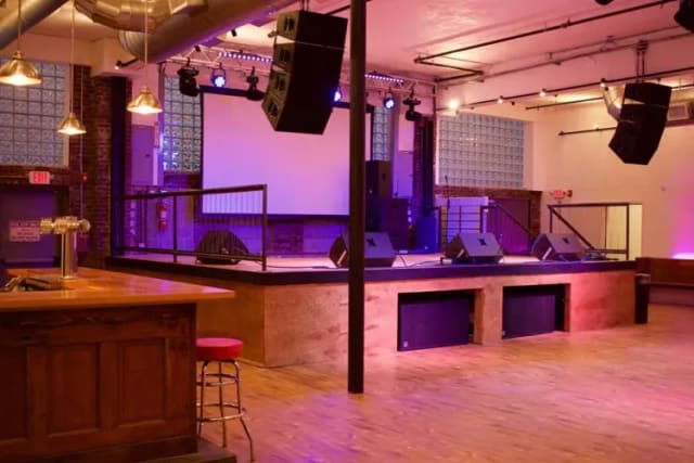 Middle East Restaurant And Nightclub (ZuZu, Sonia) photo 2