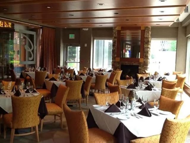 Eddie Merlot's - Pittsburgh, PA photo 2