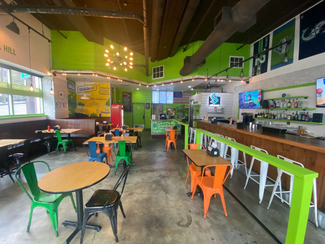 206 Burger Company - Capitol Hill photo 1