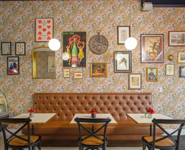 Monsieur Crepe Cafe photo 2
