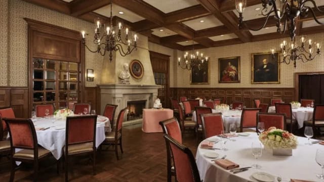 Lawry's The Prime Rib: Beverly Hills photo 2