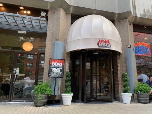 Dallas BBQ: Upper East Side photo 1