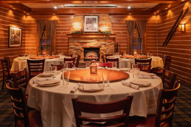 L. Woods Tap & Pine Lodge photo 2