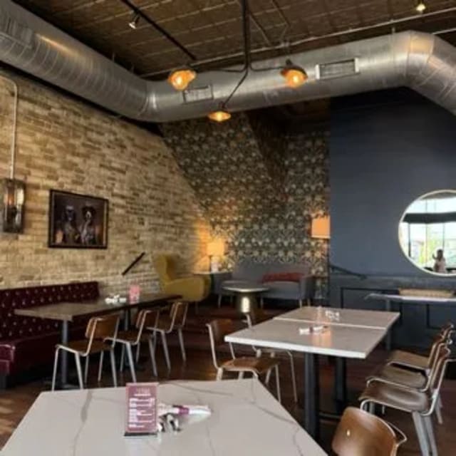 Luna & The Bear - Kitchen & Libation House photo 2