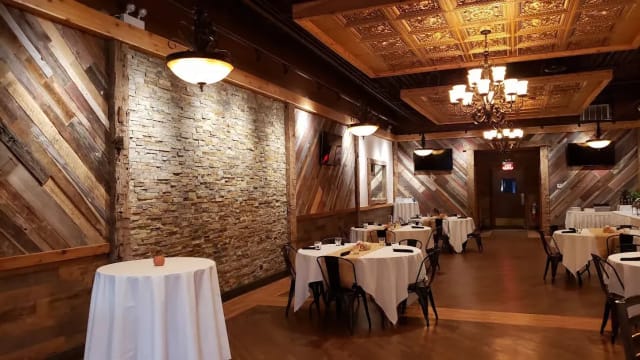 Moretti's Ristorante and Pizzeria - Rosemont photo 2