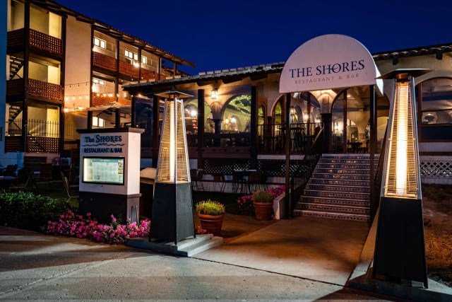Shores Restaurant photo 2