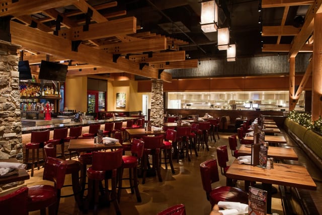 Lazy Dog Restaurant & Bar: Las Vegas (Town Square) photo 2